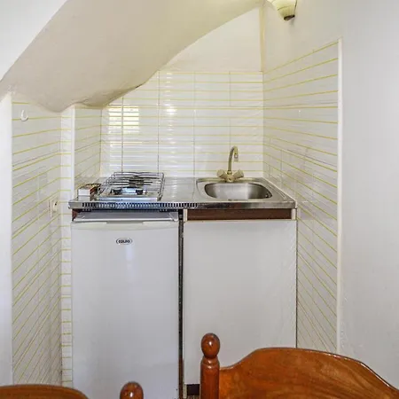 Apartment In Brustico